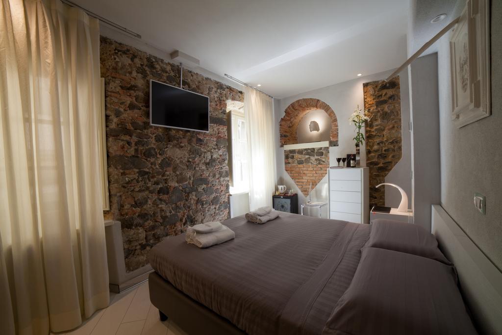 Art Boutique Hotel Acchiappasogni Barga Exterior photo